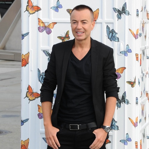 BT Art Box - Red telephone boxes with a twist